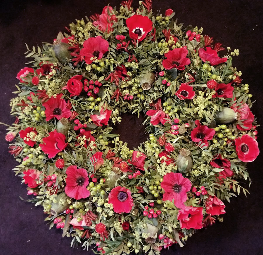 18 inch Rememberance Day wreath of silk and cut flowers