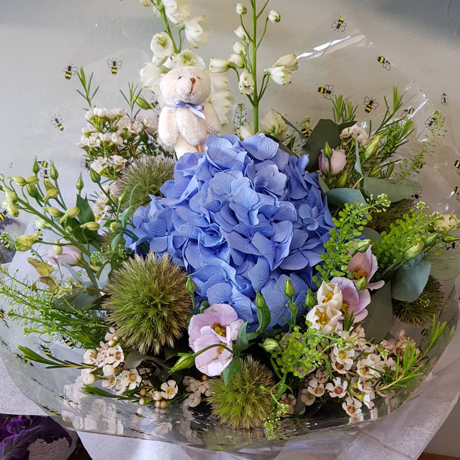 Cool Blue - bouquet close-up