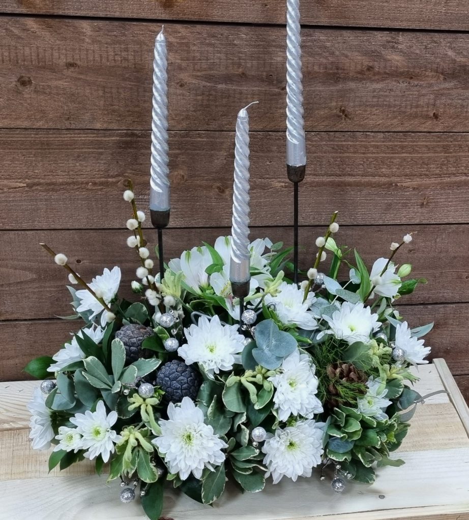 Long Table Centre with 3 Prong Candle Holder